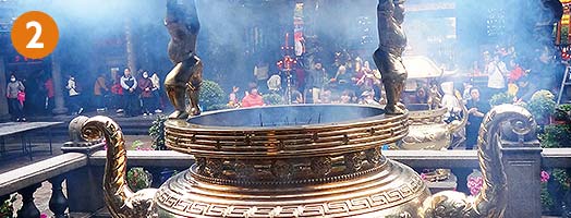 台湾式の参拝方法 拝拝（イメージ）